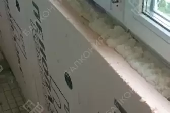 Отделка балкона с утеплением качественными материалами