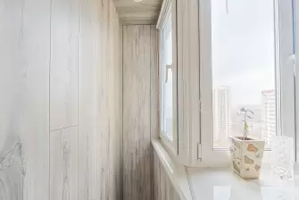 Отделка ламинатом лоджии Сапожок с утеплением