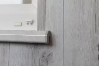 Отделка ламинатом лоджии Сапожок с утеплением