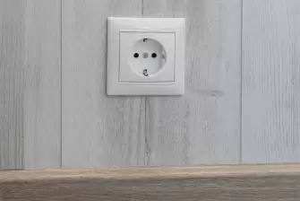 Отделка ламинатом лоджии Сапожок с утеплением