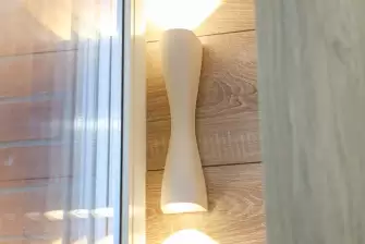 Отделка ламинатом Г-образного балкона с утеплением