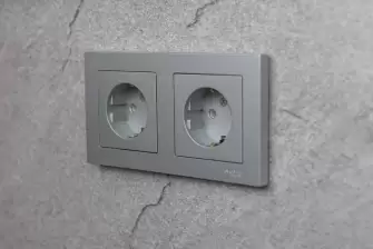 Отделка гибким мрамором балкона Утюжок