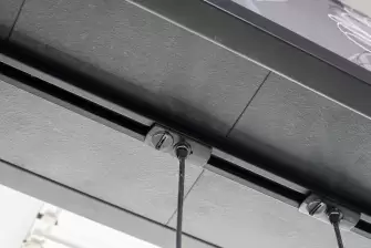 Обшивка широкоформатным ламинатом с утеплением