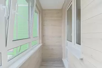 Отделка лоджии с окном для кондиционера