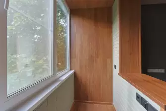 Объединение  светлого балкона с детской