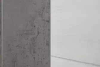 Отделка балкона ламинатом двух цветов