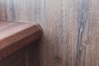 Остекление и отделка балкона Лодочка