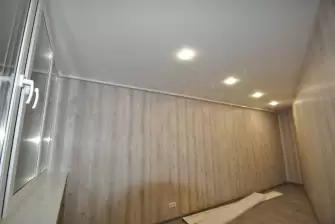 Отделка балкона под ключ с теплым остеклением ПВХ Рехау