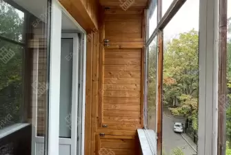 Отделка и остекление П-образного балкона без утепления, в кирпичном доме