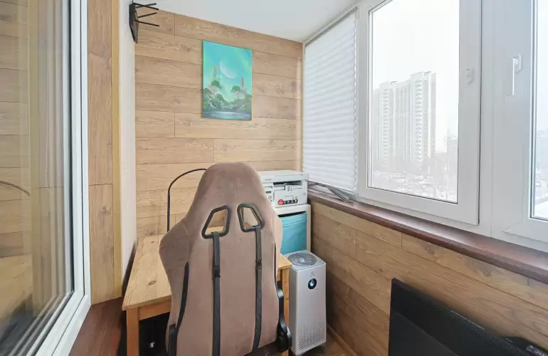 Ремонт и утепление балкона под кабинет с тёплым остеклением