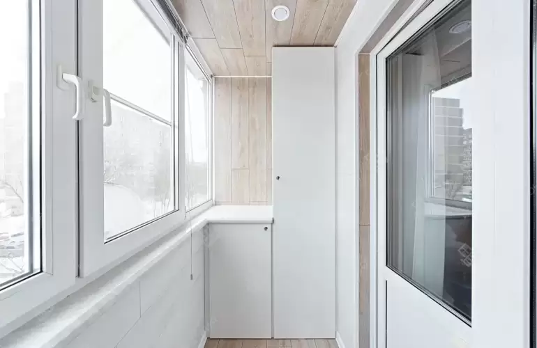 Тумбочка на балкон